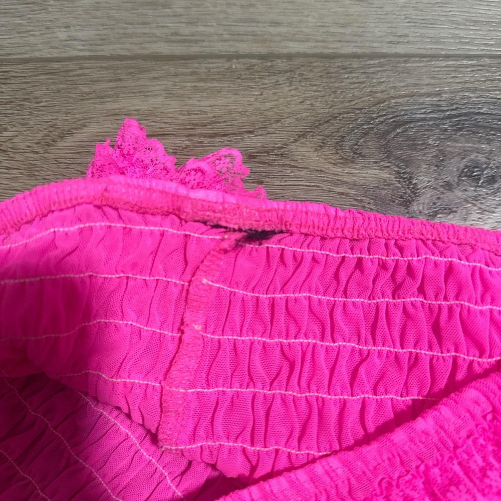 Pink Ruffled Lace Shorts - Picture 3 of 3